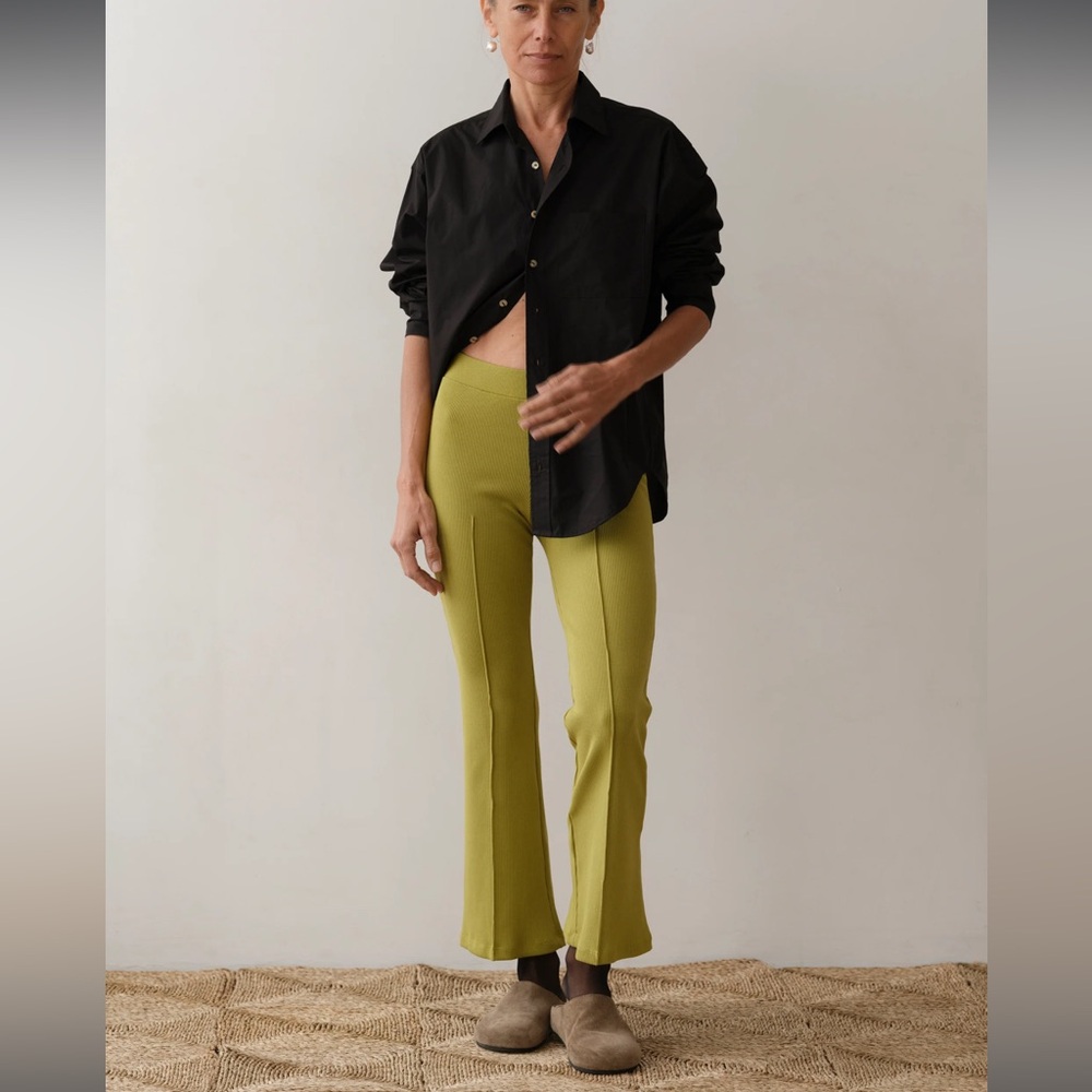 Donni The Rib Kick Flare - Pistachio